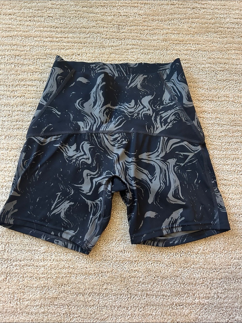 Gymshark High-Waisted Marble Print Athletic Shorts - Black & Gray